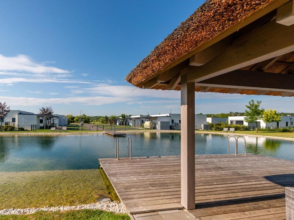 Apartment With Pool, Roof Terrace, Garden Zsira Buitenkant foto